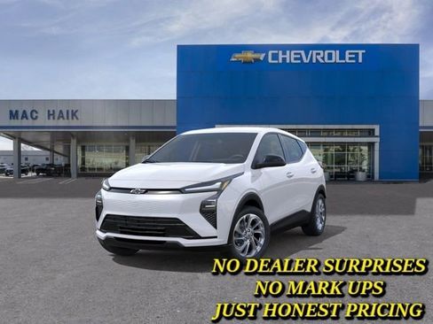 New 2027 Chevrolet Bolt LT w/ Comfort Package FWD image 8