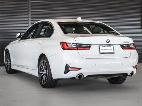Used 2019 BMW 330i Sedan w/ Premium Package RWD image 2
