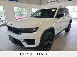 Used 2023 Jeep Grand Cherokee Altitude AWD/4WD video 1