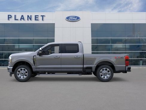 New 2026 Ford F250 Lariat w/ Chrome Package AWD/4WD image 3