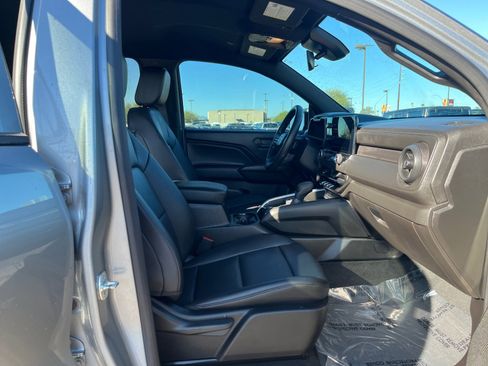 Used 2024 Chevrolet Colorado Trail Boss w/ Advanced Trailering Package image 19