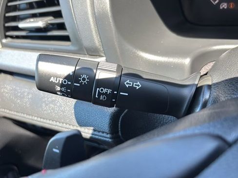 Used 2025 Honda Odyssey Sport-L image 17