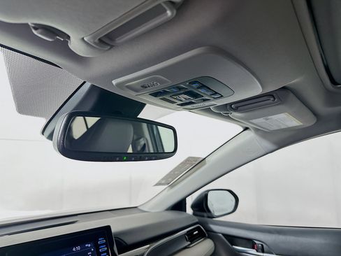 Used 2024 Toyota Camry LE w/ Convenience Package image 18