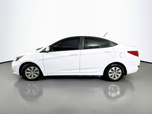 Used 2016 Hyundai Accent SE w/ Option Group 02 image 4