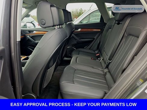 Used 2021 Audi Q5 e Premium w/ Convenience Package image 12