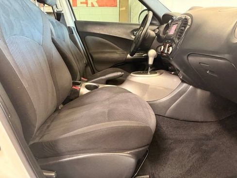 Used 2013 Nissan Juke SV AWD/4WD image 29