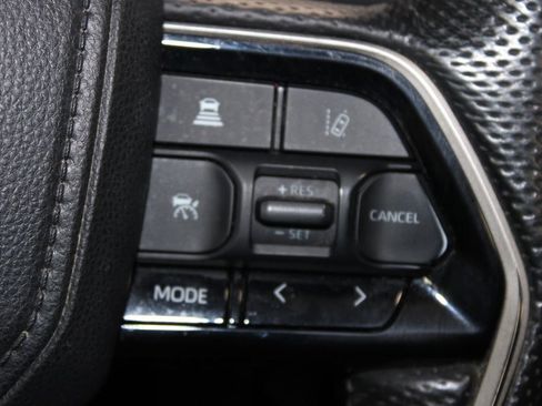 Used 2024 Toyota Tundra Limited AWD/4WD image 37