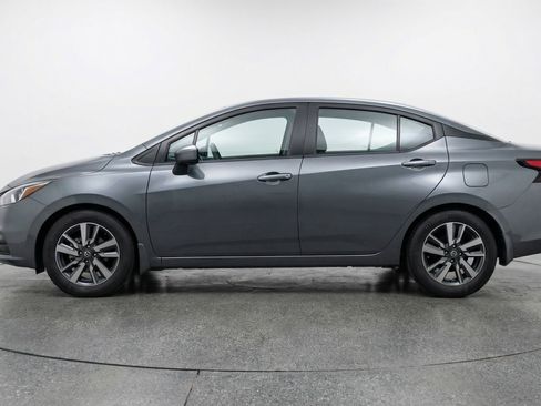 Used 2025 Nissan Versa SV FWD image 5