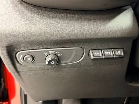 Certified 2023 Buick Envision Avenir image 19