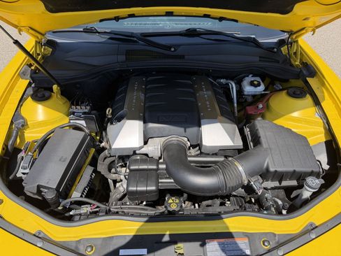 Used 2010 Chevrolet Camaro SS w/ RS Package RWD image 32
