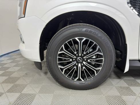 New 2026 Nissan Armada Platinum image 10