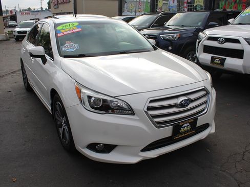 Used 2016 Subaru Legacy 3.6R Limited image 8