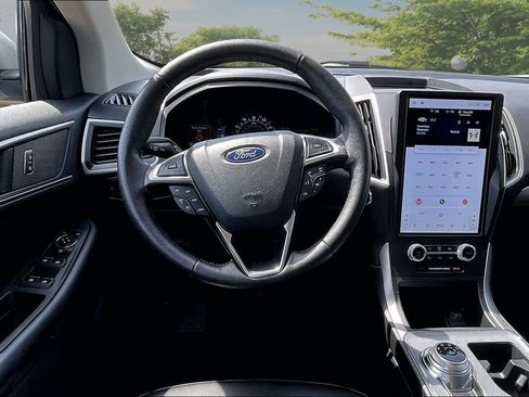 Used 2022 Ford Edge SEL w/ Convenience Package AWD/4WD image 5