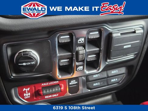 New 2026 Jeep Gladiator Mojave w/ Safety Group AWD/4WD image 8