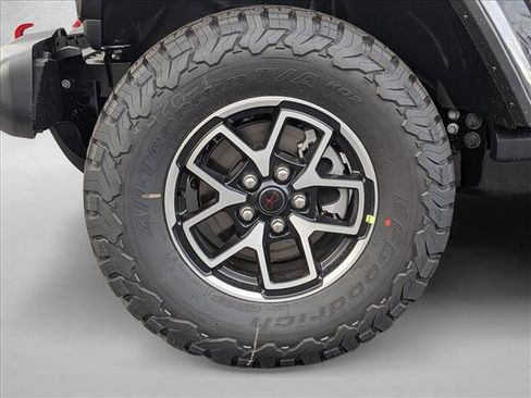 New 2026 Jeep Wrangler Unlimited Rubicon AWD/4WD image 10