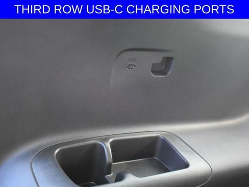 Used 2024 Chevrolet Traverse Z71 w/ Enhanced Driving Package image 46