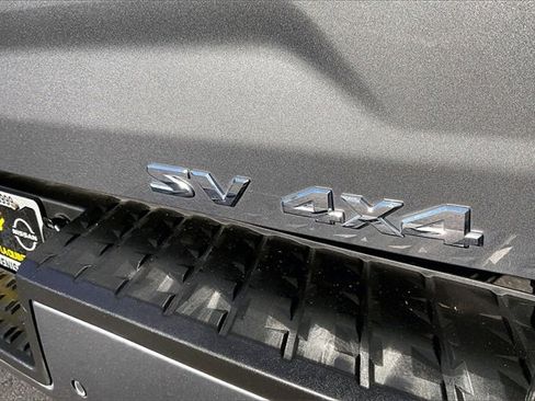 Used 2021 Nissan Titan SV w/ SV Convenience Package image 7
