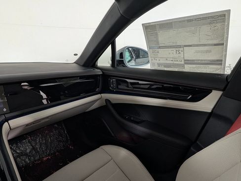 New 2026 Porsche Panamera 4 AWD/4WD image 23