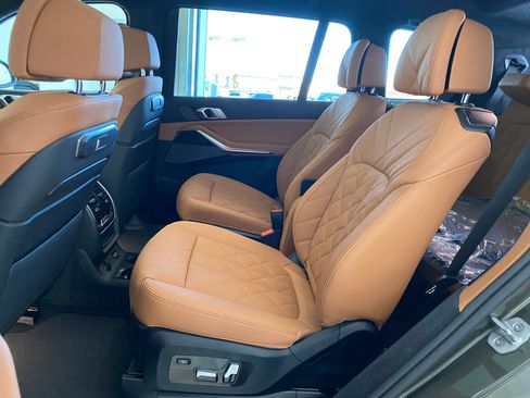 New 2026 BMW X7 xDrive40i image 14