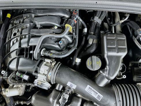 Used 2024 Jeep Grand Cherokee Limited image 34