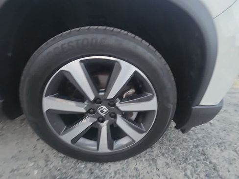 Used 2023 Honda Pilot Touring image 6