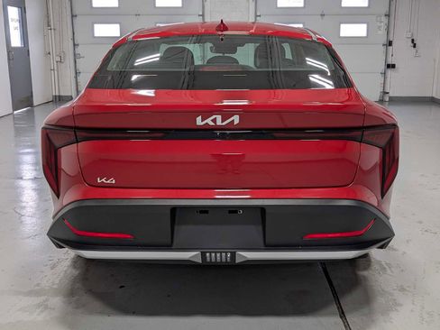 Certified 2025 Kia K4 FWD image 9