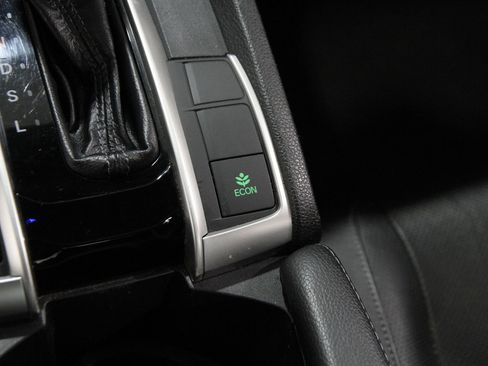 Used 2016 Honda Civic Touring image 16