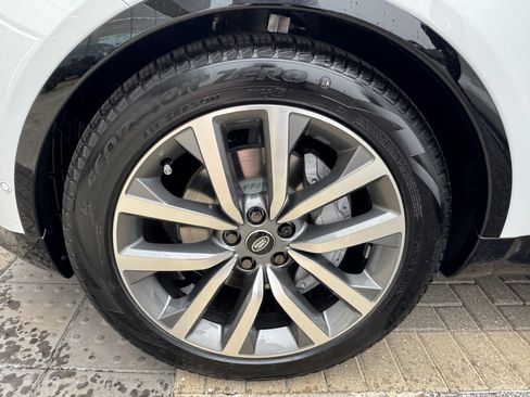 New 2026 Land Rover Discovery Dynamic SE AWD/4WD image 9