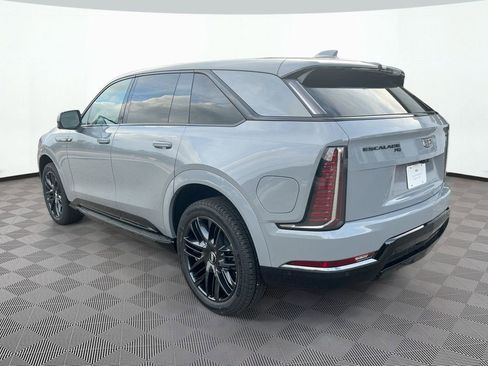 New 2026 Cadillac Escalade IQ Sport 1 w/ LPO, ONYX Package image 7