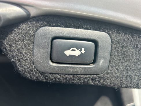 Used 2013 Lexus LS 460 image 38