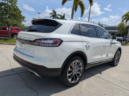 Used 2022 Lincoln Nautilus Reserve FWD image 4
