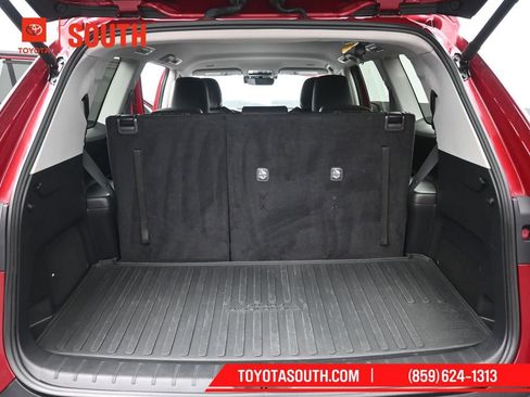 Used 2024 Toyota Grand Highlander Limited image 32
