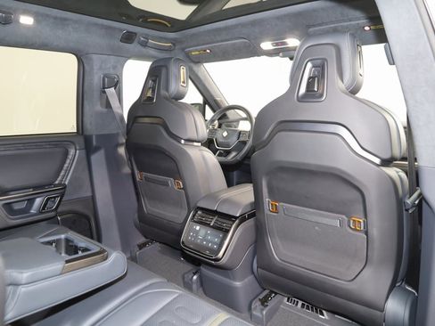 Used 2022 Rivian R1S Launch Edition image 18