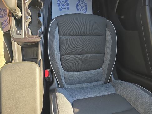 Used 2023 Chevrolet TrailBlazer LT w/ Convenience Package AWD/4WD image 32