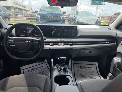 Certified 2025 Kia K4 FWD image 15