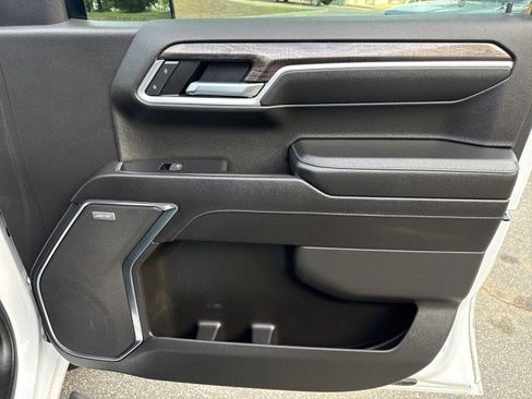 Used 2022 Chevrolet Silverado 1500 LTZ w/ LTZ Premium Package image 48