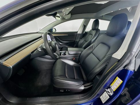 Used 2021 Tesla Model 3 Standard Range Plus image 13