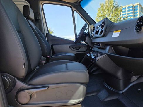 New 2026 Mercedes-Benz Sprinter 2500 image 9