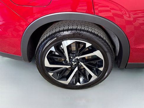 Used 2024 Mitsubishi Outlander SE image 33