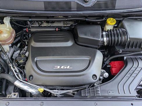 Used 2017 Chrysler Pacifica Limited w/ UConnect Theater Package image 22