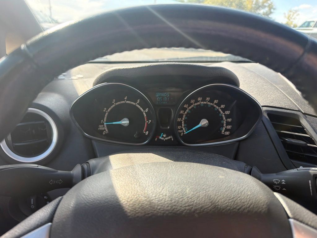 Used 2014 Ford Fiesta SE FWD image 13