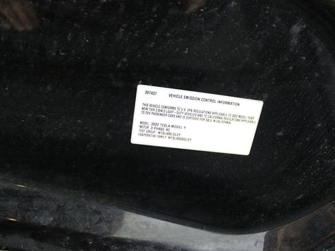 Used 2022 Tesla Model Y Performance image 37