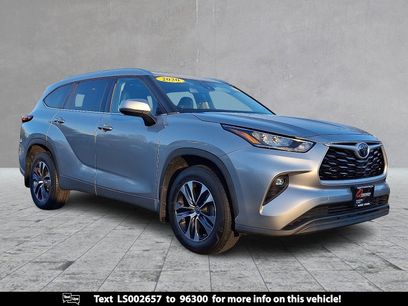 Used 2020 Toyota Highlander XLE