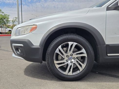 Used 2015 Volvo XC70 T5 Premier w/ Proximity Package FWD image 8