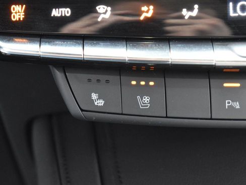 Certified 2024 Cadillac XT4 Sport AWD/4WD image 26