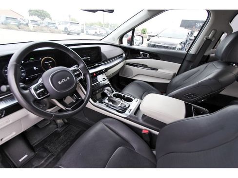 Used 2024 Kia Carnival SX Prestige FWD image 34