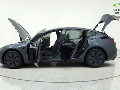 Used 2025 Tesla Model 3 Long Range AWD/4WD image 12