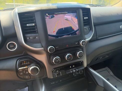 Used 2019 RAM 1500 Big Horn AWD/4WD image 4