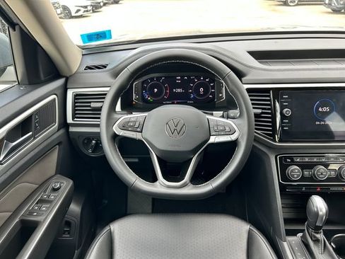Used 2023 Volkswagen Atlas SE AWD/4WD image 18