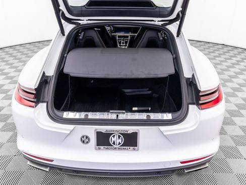 Used 2018 Porsche Panamera 4 AWD/4WD image 28
